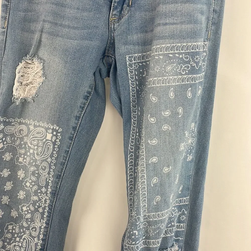 Distressed Print Jeans  - Picture 4 of 10